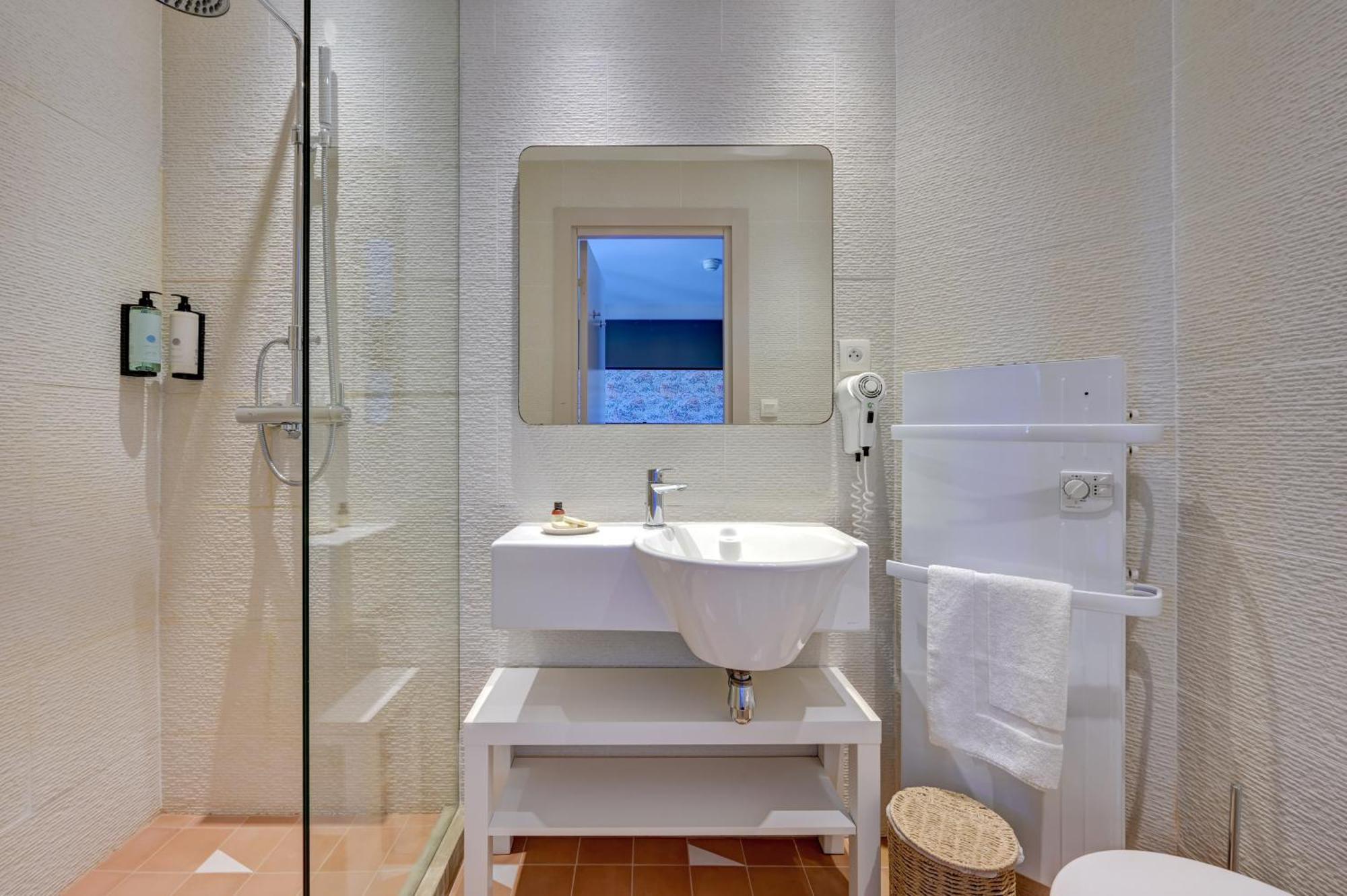 Hotel Bor Hyeres Luaran gambar